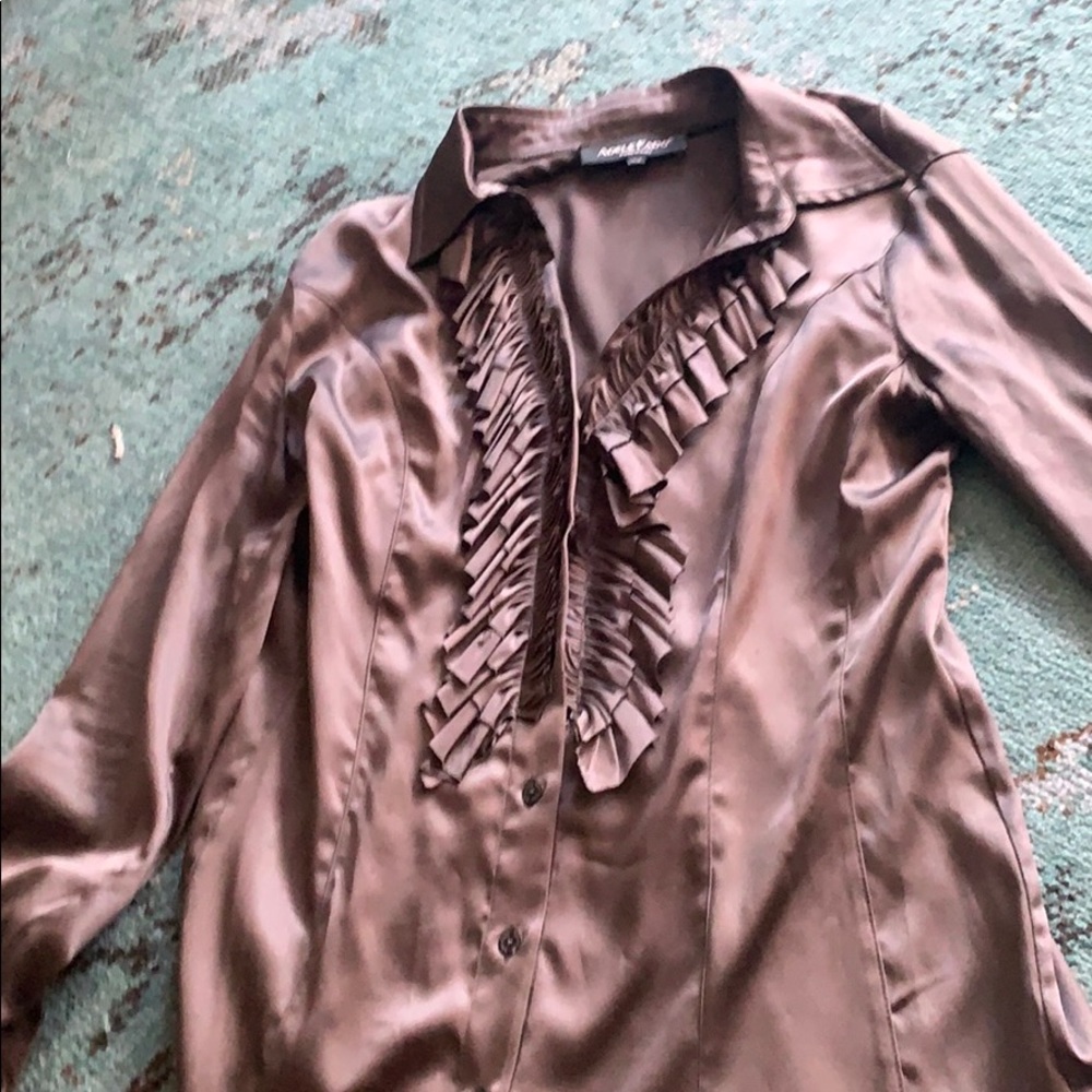 women’s blouse